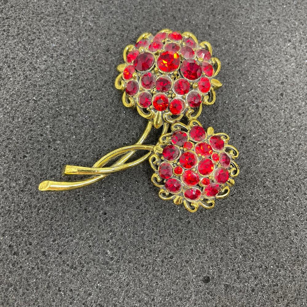 HOLLYCRAFT Signed Vintage Red Rhinestone Brooch MCM 1950’s Immaculate Condition